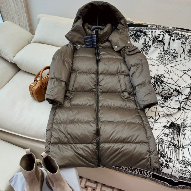 Pra*a down coat